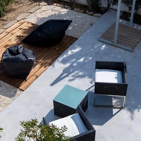 Just Blue With Amazing Sea Views In Holiday home