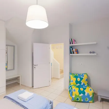 Just Blue With Amazing Sea Views In Feriehus Piso Livadi