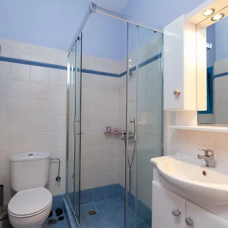 Just Blue With Amazing Sea Views In Piso Livadi