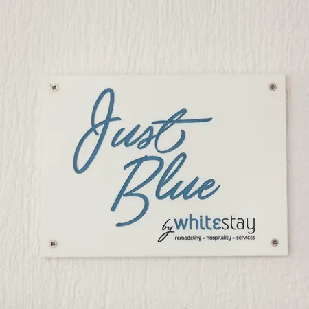 Just Blue With Amazing Sea Views In Hébergement de vacances Piso Livadi