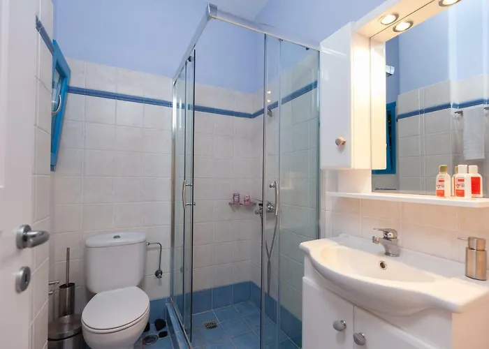 Just Blue With Amazing Sea Views In Piso Livadi